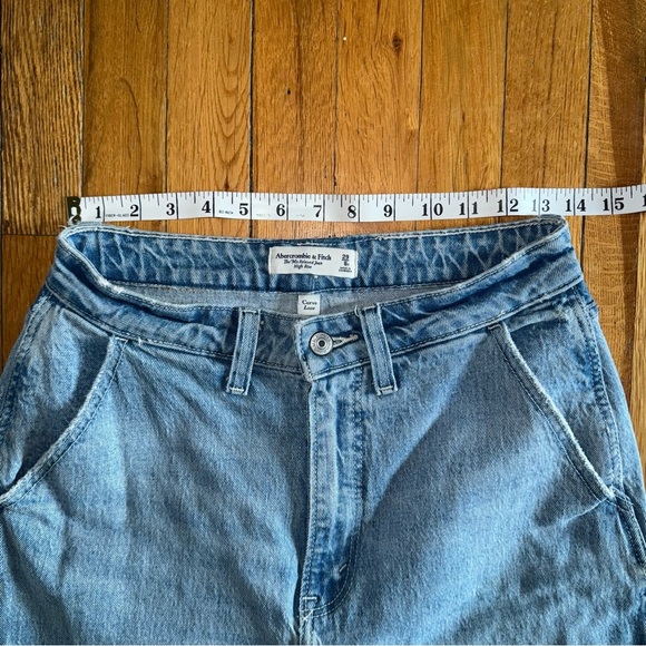 Abercrombie & Fitch Light Blue Straight Leg Jeans - Picture 5 of 6